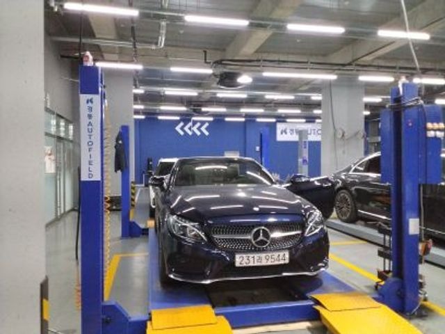 Mercedes-Benz C-Class 2017 — inspection photo 1