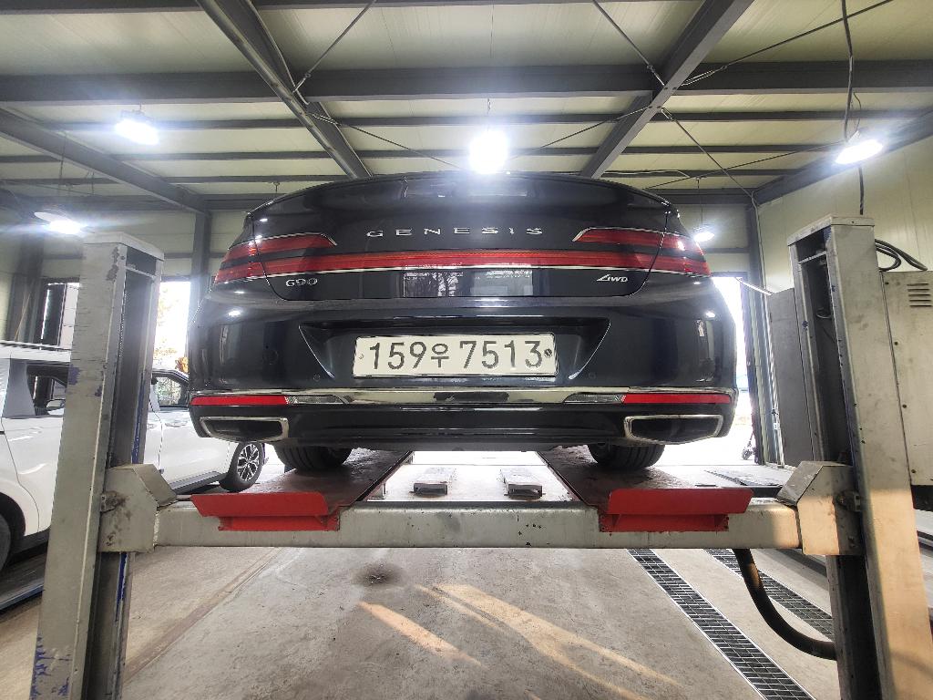 Genesis G90 2021 — inspection photo 2