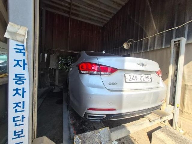 Genesis G80 2017 — inspection photo 2