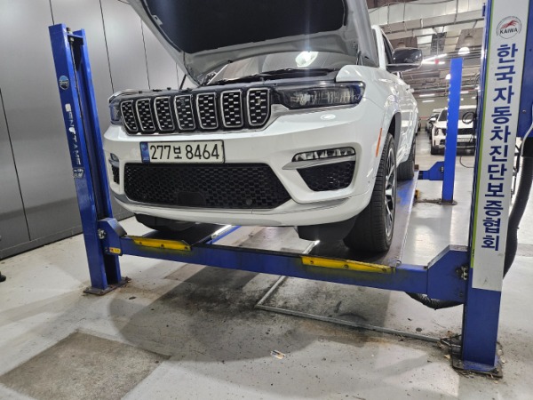 Jeep Cherokee 2023 — inspection photo 1