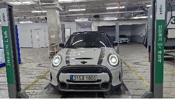 Mini Cooper Convertible 2024 — inspection photo 1