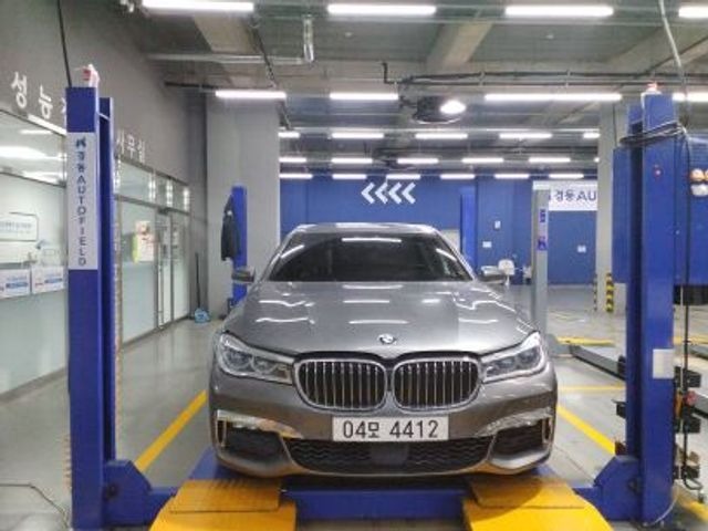 BMW 7-Series 2017 — inspection photo 1
