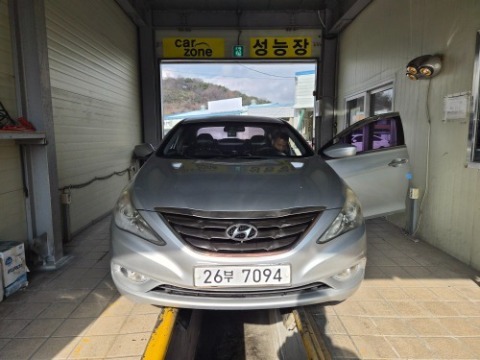 Hyundai Sonata 2010 — inspection photo 1