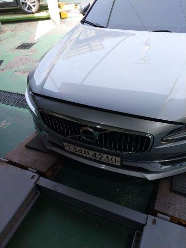 Volvo S90 2019 — inspection photo 1