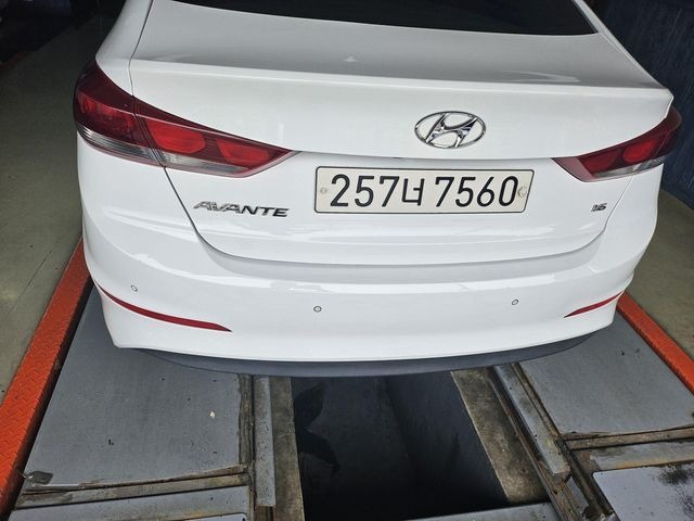 Hyundai AVANTE 2018 — inspection photo 2