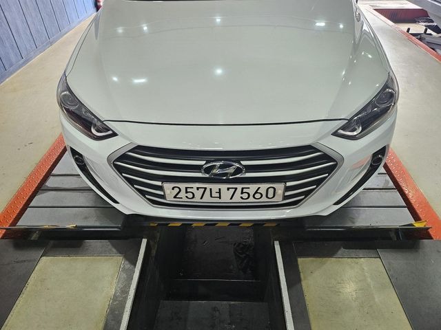 Hyundai AVANTE 2018 — inspection photo 1