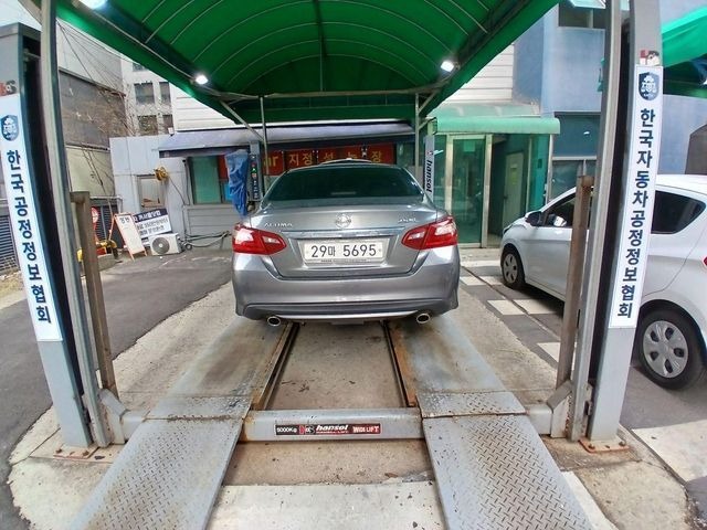 Nissan Altima 2018 — inspection photo 2