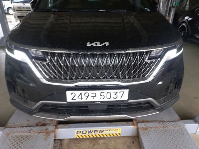 Kia Canival 2023 — inspection photo 1