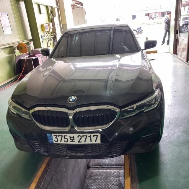BMW 3-Series 2021 — inspection photo 1