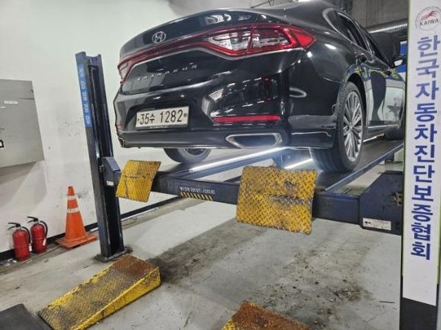 Hyundai Grandeur 2018 — inspection photo 2