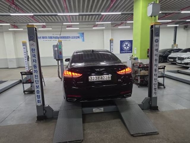 Genesis G80 2018 — inspection photo 2