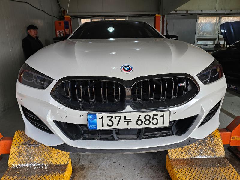 BMW 8-Series 2023 — inspection photo 1