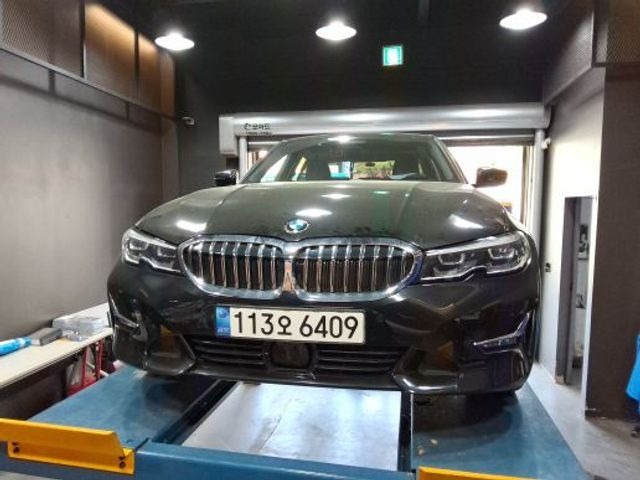 BMW 3-Series 2022 — inspection photo 1