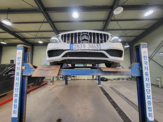 Mercedes-Benz C-Class 2017 — inspection photo 1