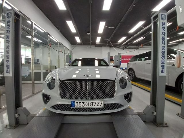 Bentley Continental 2018 — inspection photo 1