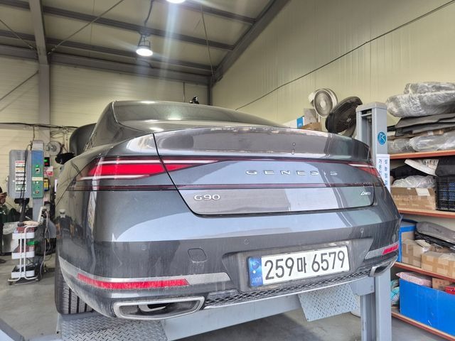 Genesis G90 2022 — inspection photo 2