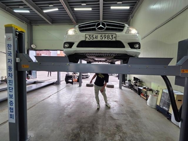 Mercedes-Benz C-Class 2008 — inspection photo 1