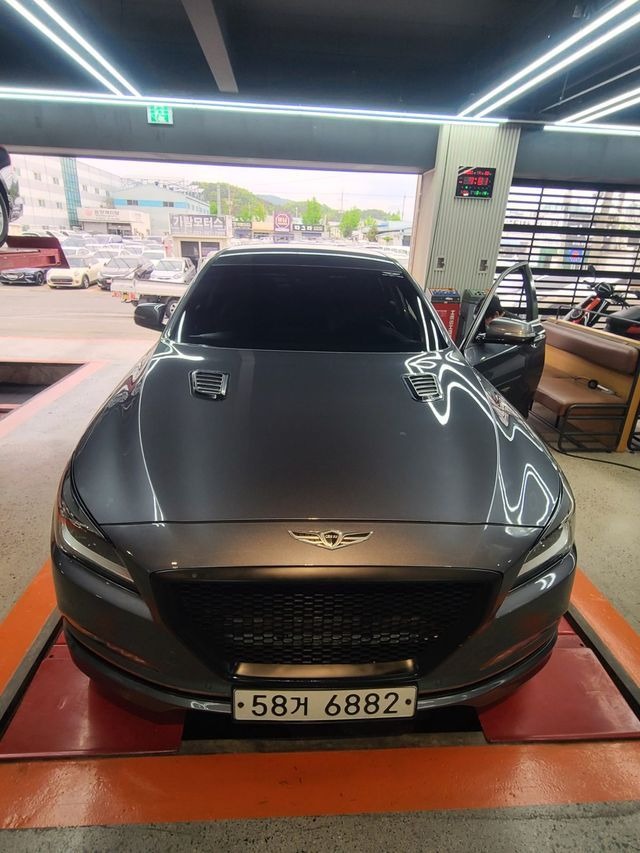 Hyundai Genesis 2016 — inspection photo 1