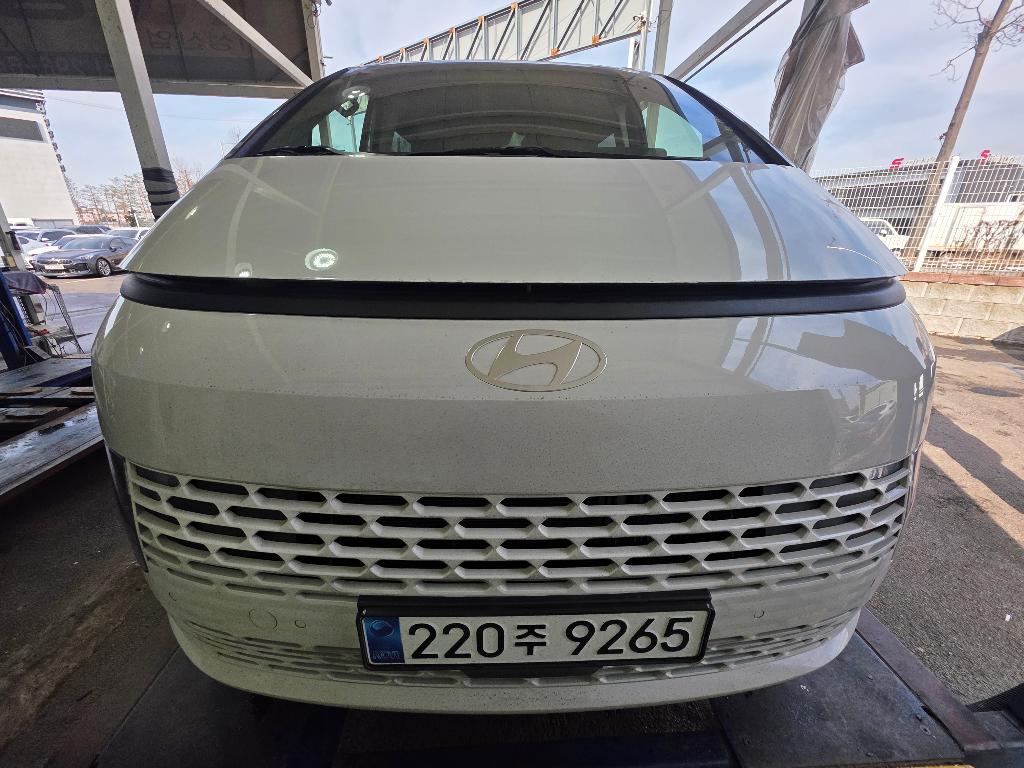 Hyundai Staria 2025 — inspection photo 1