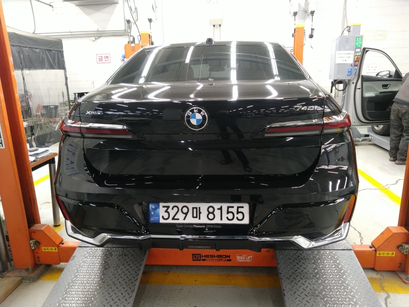 BMW 7-Series 2024 — inspection photo 2