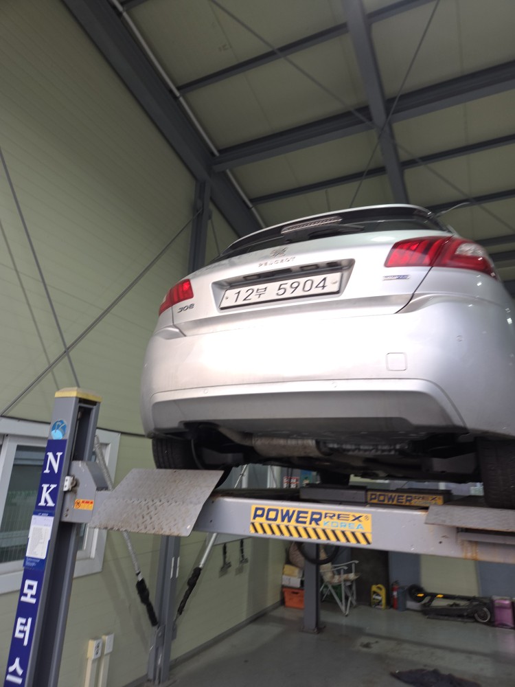 Peugeot 308 2015 — inspection photo 2