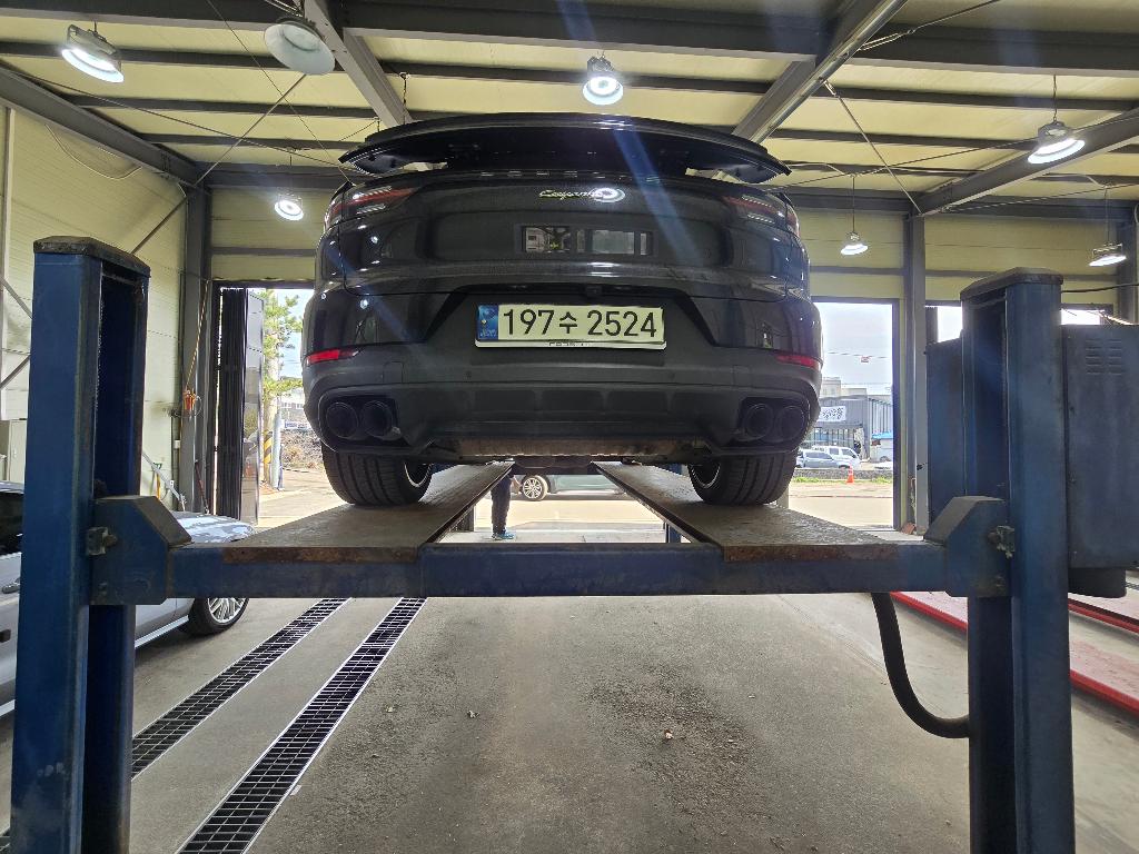 Porsche Cayenne 2021 — inspection photo 2