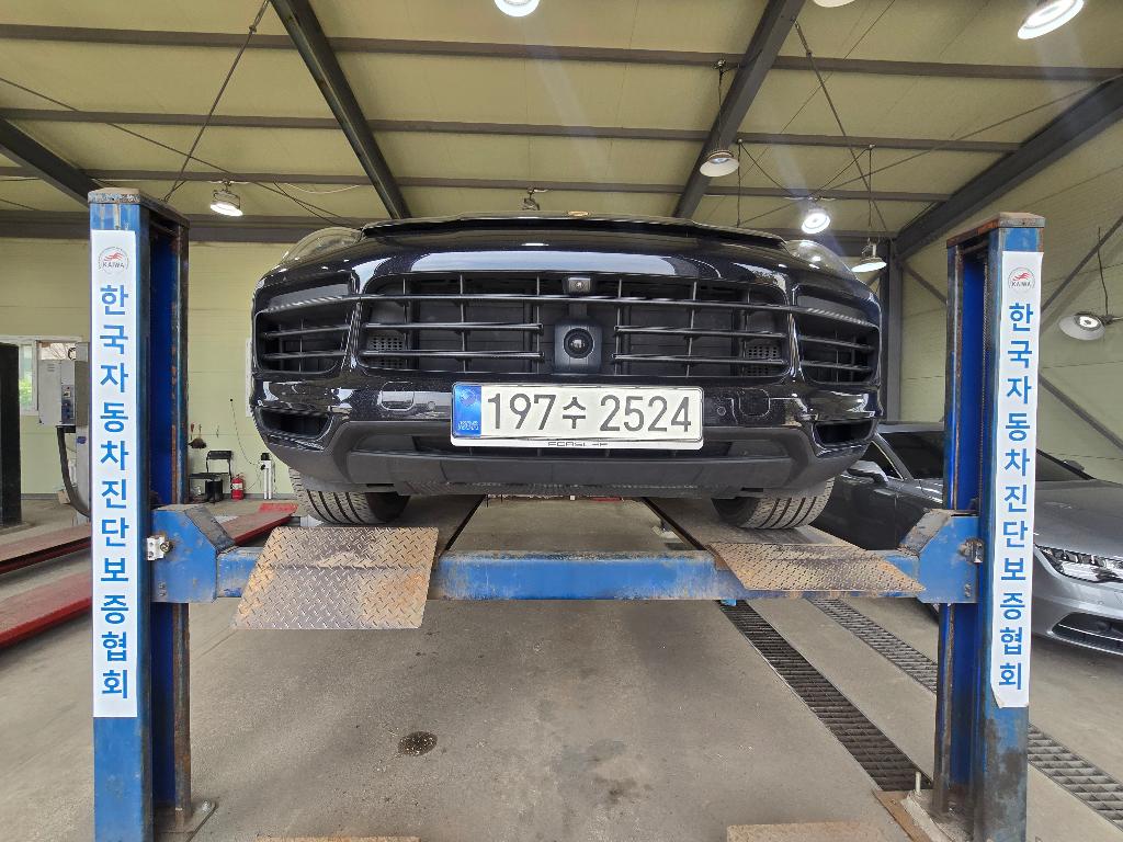 Porsche Cayenne 2021 — inspection photo 1