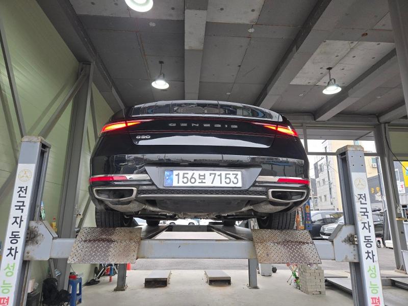 Genesis G90 2022 — inspection photo 2