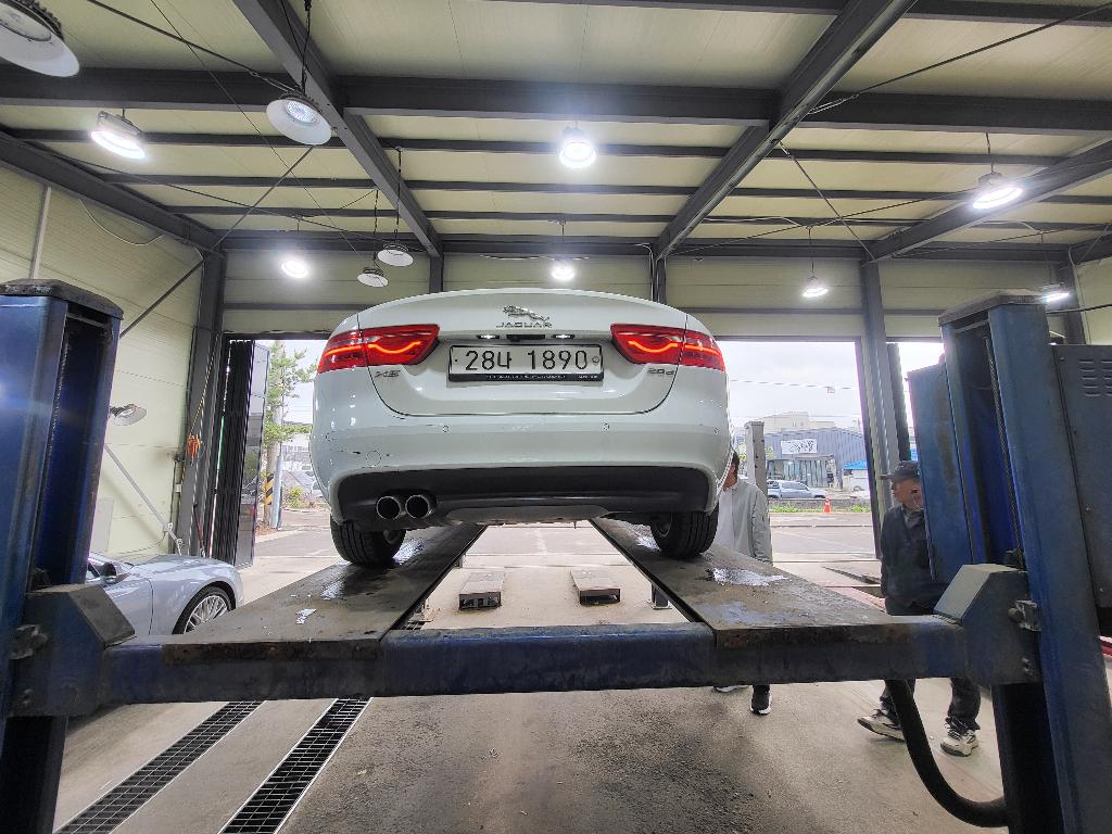 Jaguar XE 2018 — inspection photo 2