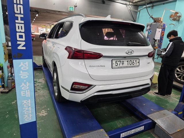 Hyundai Santafe 2019 — inspection photo 2
