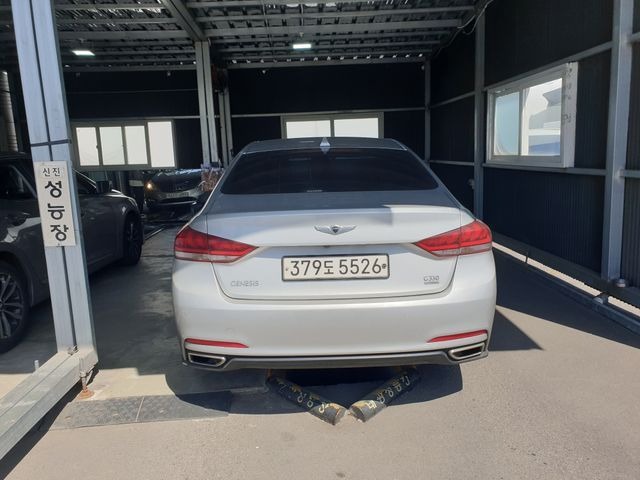 Hyundai Genesis 2016 — inspection photo 2