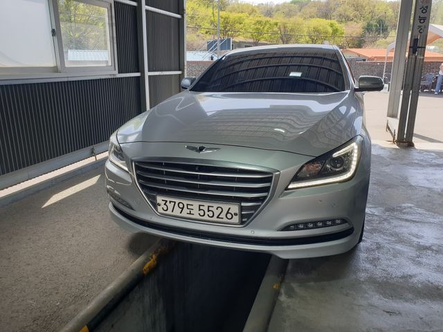 Hyundai Genesis 2016 — inspection photo 1