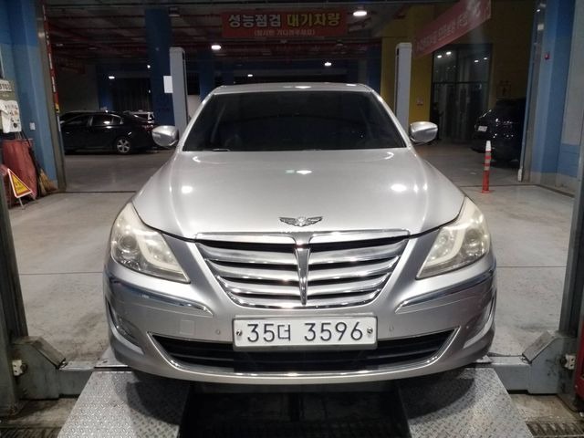 Hyundai Genesis 2013 — inspection photo 1