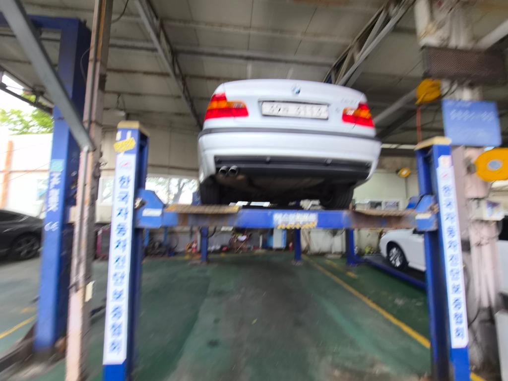 BMW 3-Series 2003 — inspection photo 2
