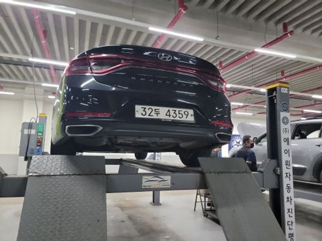 Hyundai Grandeur 2018 — inspection photo 2