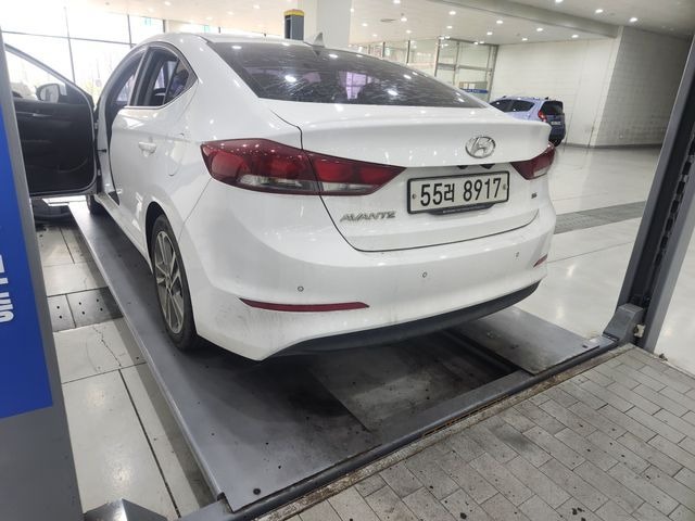 Hyundai AVANTE 2018 — inspection photo 2
