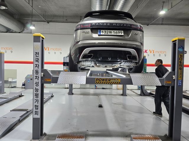 Land Rover Range Rover Velar 2019 — inspection photo 2