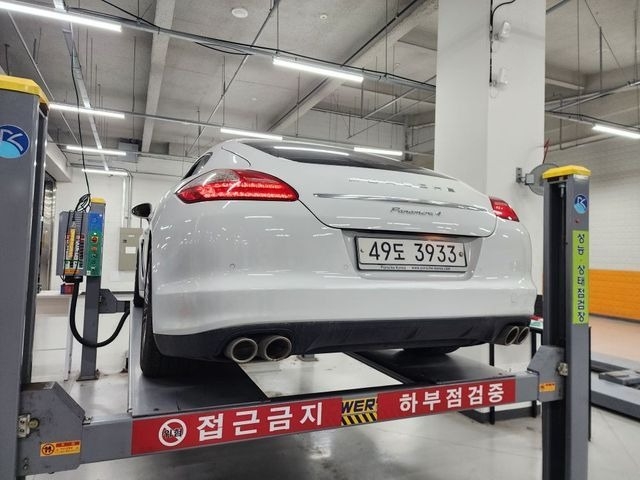Porsche Panamera 2013 — inspection photo 2