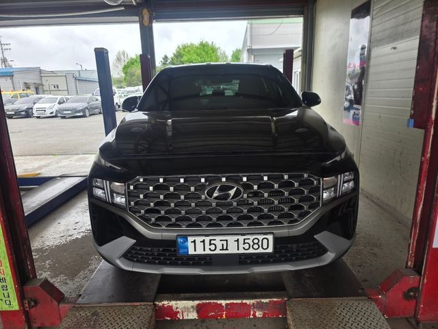 Hyundai Santafe 2023 — inspection photo 1