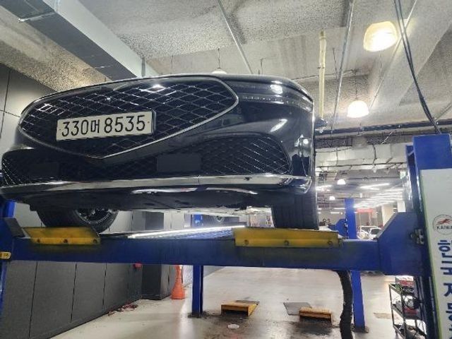 Genesis G90 2022 — inspection photo 1
