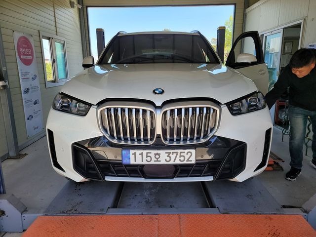 BMW X5 2025 — inspection photo 1