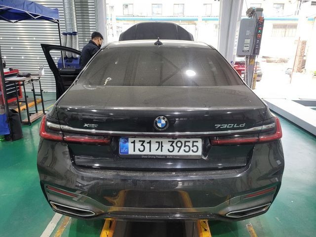 BMW 7-Series 2021 — inspection photo 2