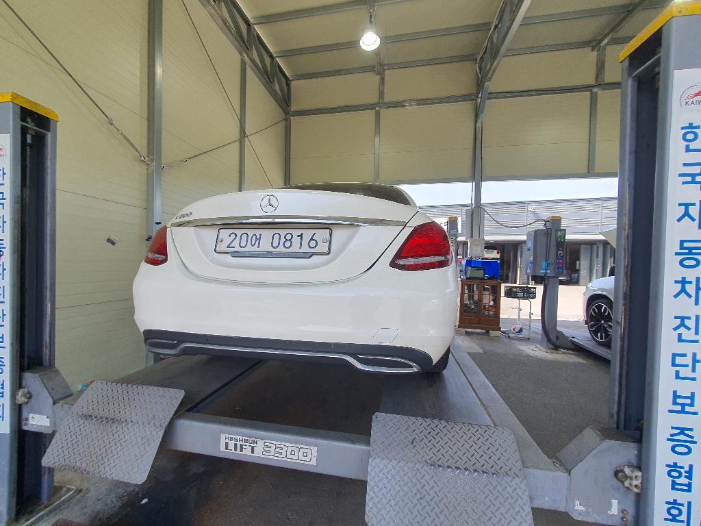 Mercedes-Benz C-Class 2016 — inspection photo 2