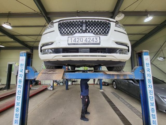 Lincoln Aviator 2021 — inspection photo 1