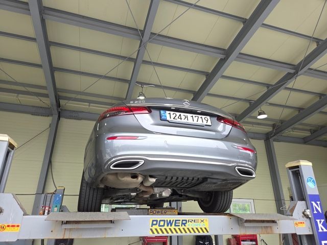 Mercedes-Benz E-Class 2021 — inspection photo 2