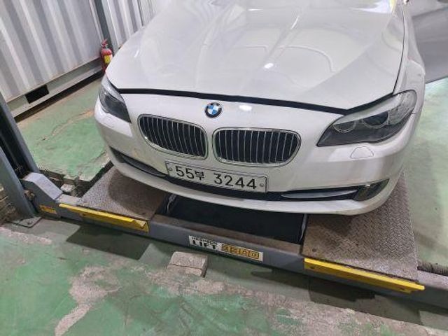 BMW 5-Series 2011 — inspection photo 1