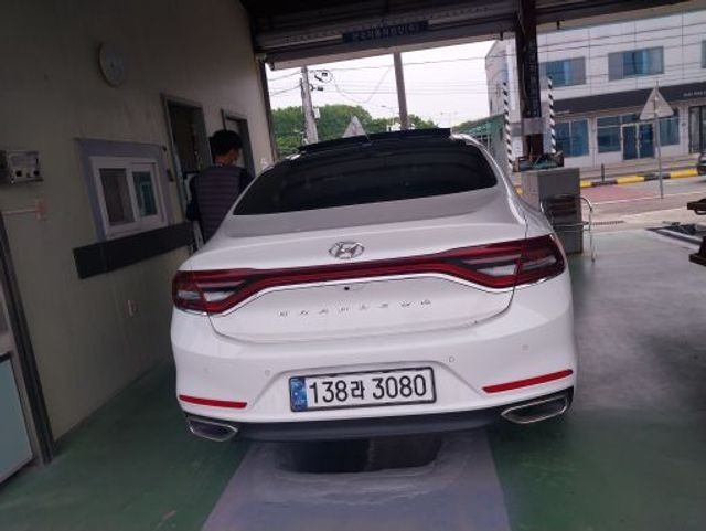 Hyundai Grandeur 2018 — inspection photo 2