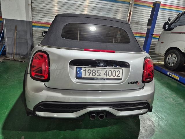 Mini Cooper Convertible 2024 — inspection photo 2