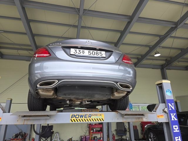 Mercedes-Benz C-Class 2018 — inspection photo 2