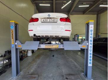 BMW 3-Series 2015 — inspection photo 2